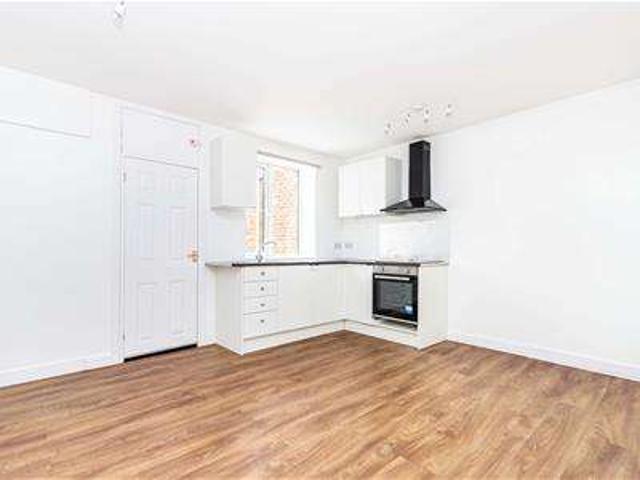 Flat for rent in Throop, Bournemouth