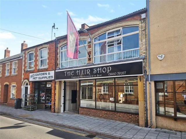 Flat for sale in Ilminster, Somerset