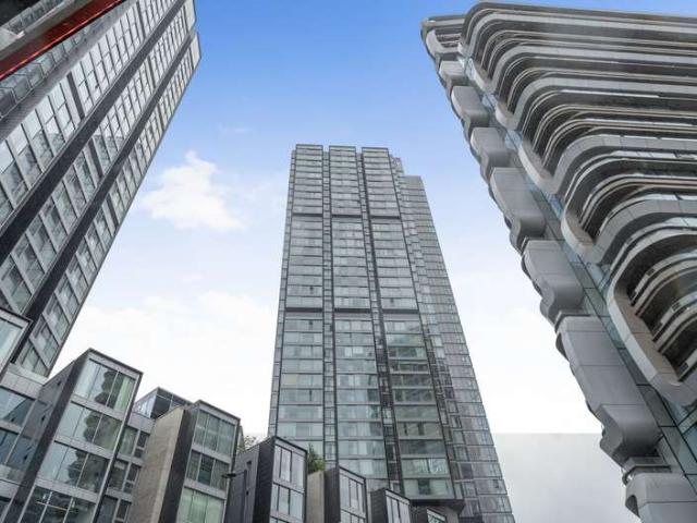 Flat for sale in Finsbury, Greater London