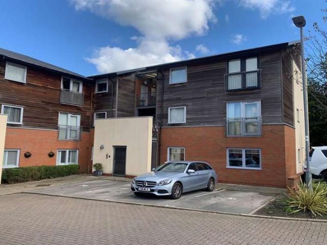 Flat for sale in Castlefields, Halton