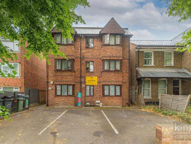 Flat for sale in Greater London