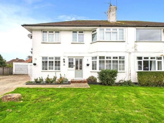 Flat for sale in Worthing, West Sussex