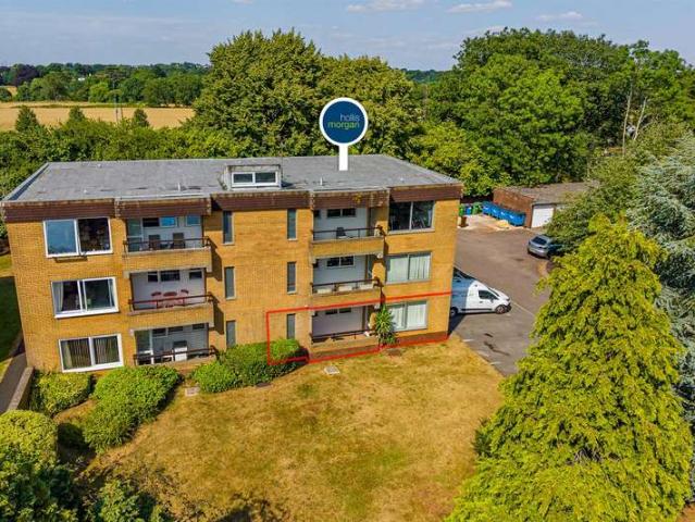 Flat for sale in Winterbourne, South Gloucestershire