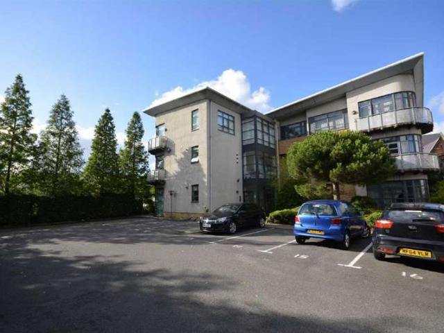 Flat for sale in Besses o' th' Barn, Bury