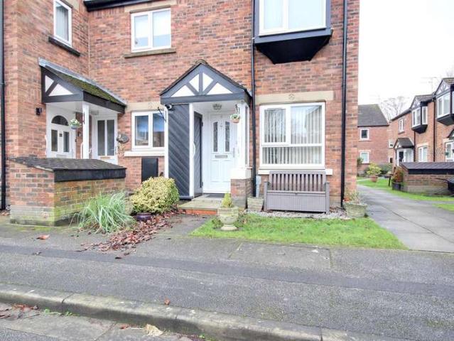 Flat for sale in Cottingham, Hull and East Yorkshire