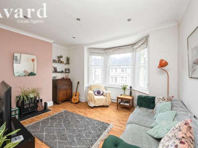 Flat for sale in Round Hill, Brighton & Hove