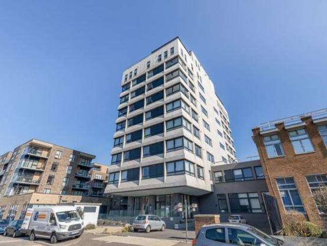 Flat for sale in West Worthing, Worthing
