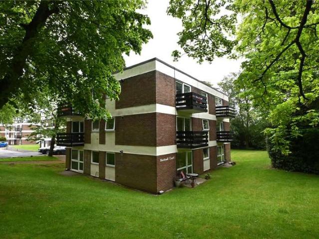 Flat for sale in Wake Green, West Midlands