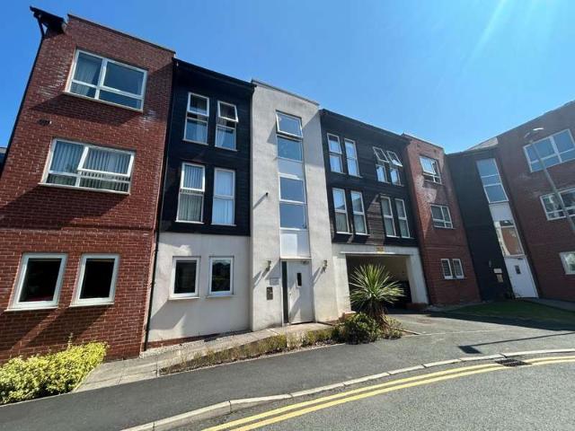 Flat for sale in Georgia, Greater Manchester