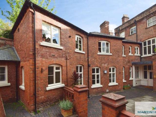 Flat for sale in Red Hill, Worcester