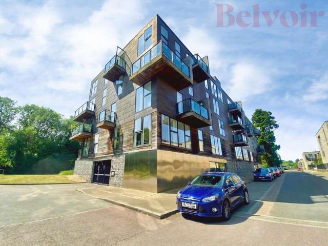 Flat for sale in Arbury, Cambridgeshire