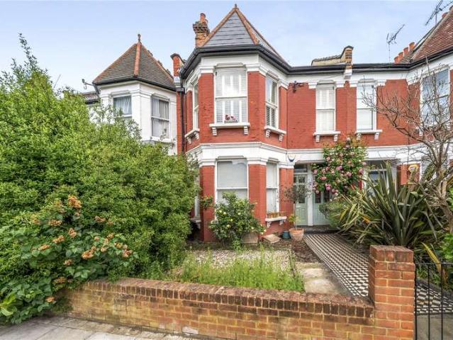 Flat for sale in Muswell Hill, Greater London
