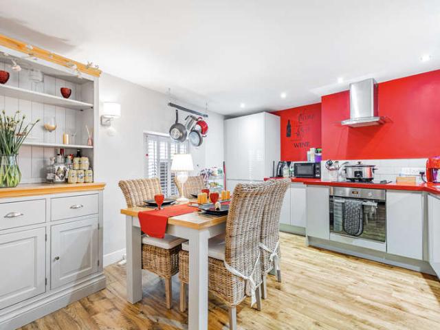 Flat for sale in Highweek, Bridford