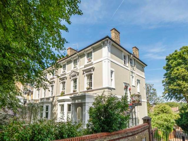 Flat for sale in Upper Sydenham, Greater London