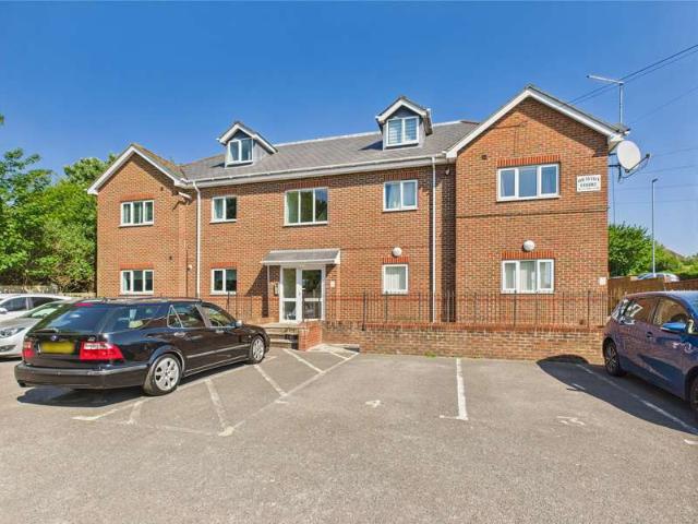 Flat for sale in Drayton, City Of Portsmouth