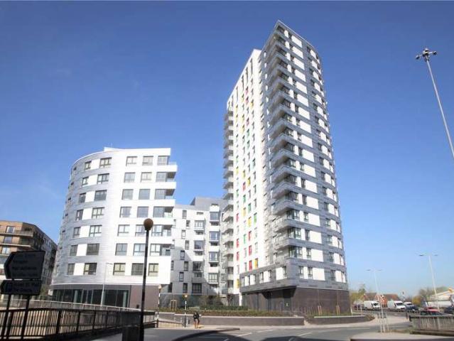 Flat for sale in Coley, Reading