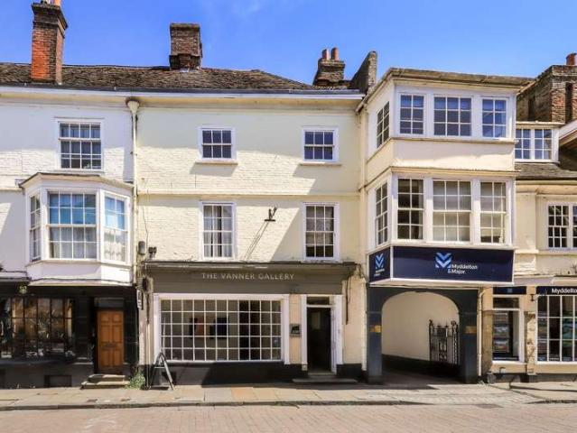 Flat for sale in Salisbury, Wiltshire