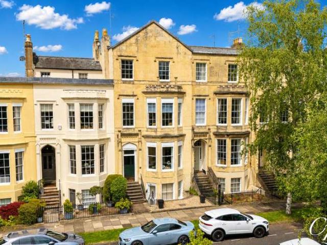 Flat for sale in Golden Valley, Gloucestershire