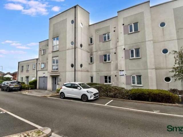Flat for sale in Wonford, Exeter