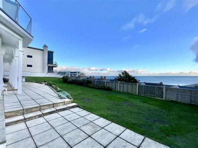 Flat for sale in Boscombe, Bournemouth