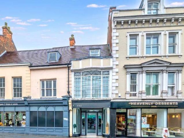 Flat for sale in Castle, Bedford