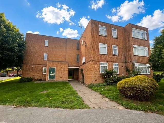 Flat for sale in Hales Place, The Bridge
