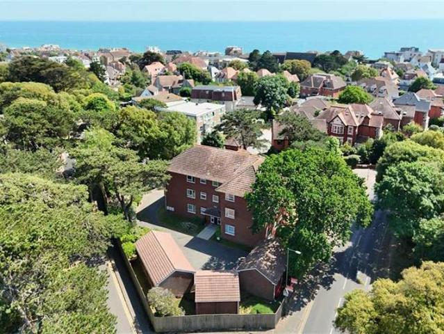 Flat for sale in Wick, Bournemouth