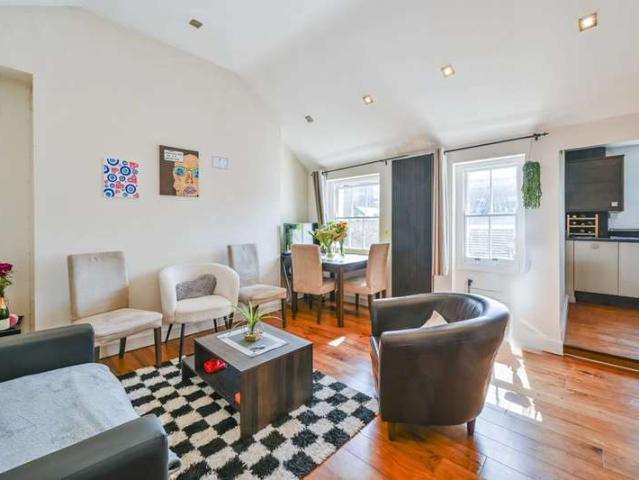 Flat for sale in Fitzrovia, Fitzrovia