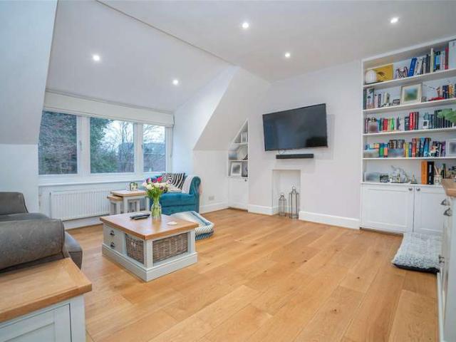 Flat for sale in London Borough of Haringey, Greater London