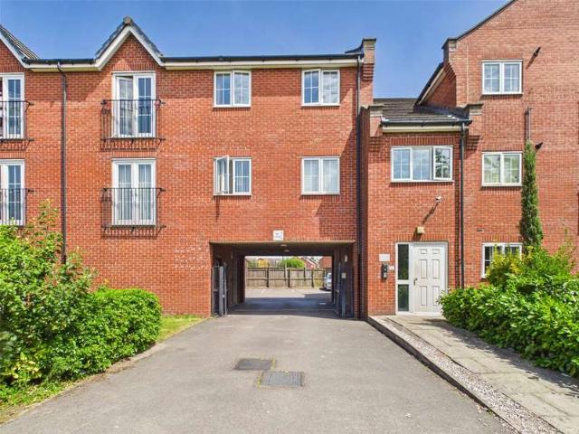 Flat for sale in Georgia, Greater Manchester