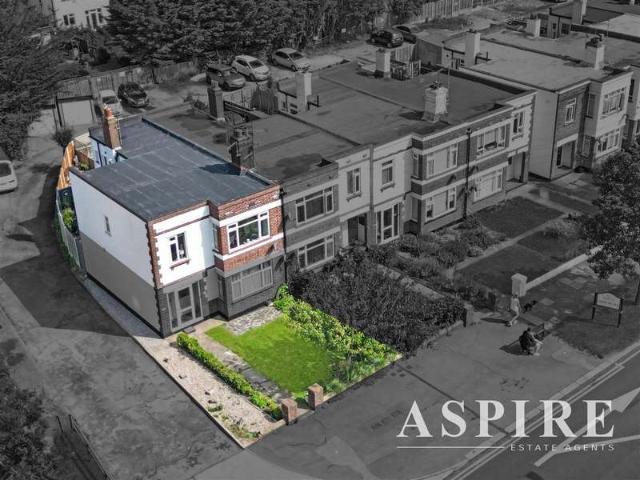 Flat for sale in Leigh-on-sea, Leigh-on-Sea