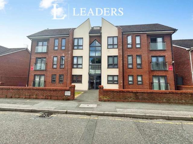 Flat for sale in Calderstones