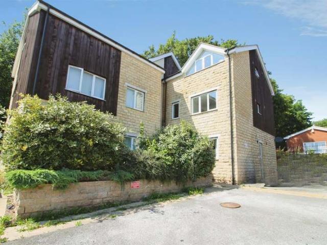 Flat for rent in Garforth, West Yorkshire