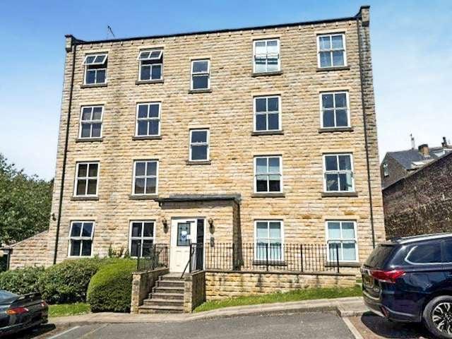 Flat for sale in Priestthorpe, Crossflatts