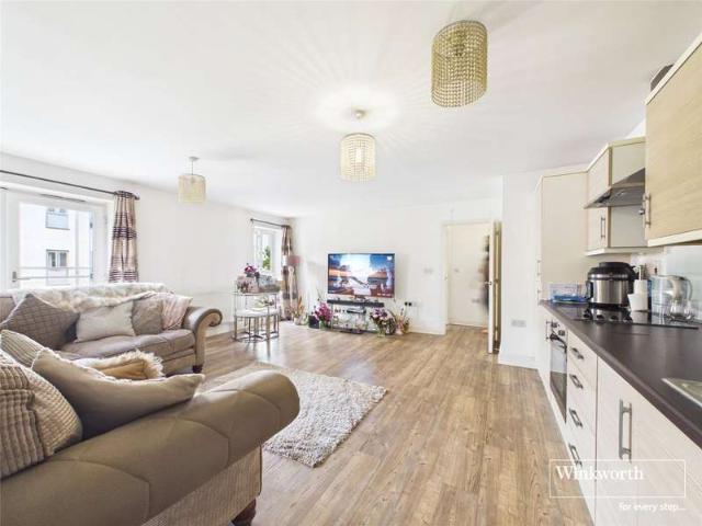 Flat for sale in Battle, Reading