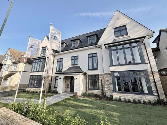 Flat for sale in Wick, Bournemouth