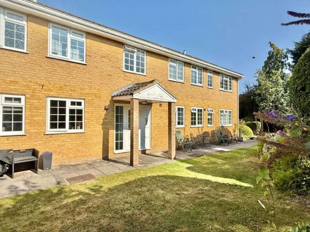 Flat for sale in Wetherby