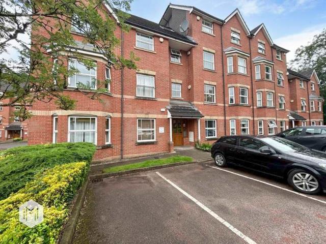 Flat for sale in Bolton, Gilnow