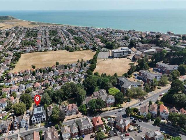 Flat for sale in Wick, Bournemouth