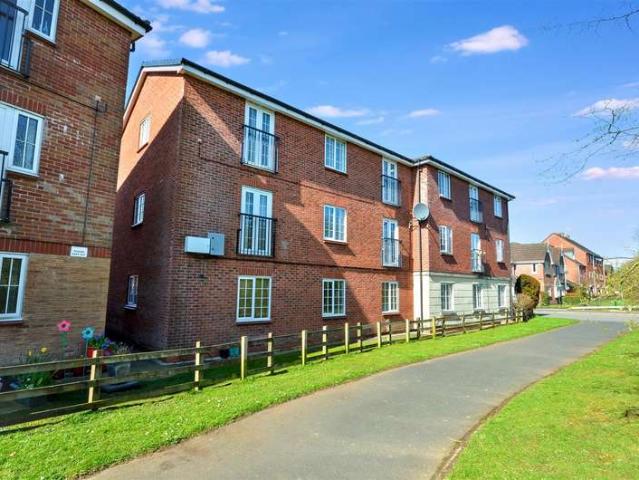Flat for sale in Newstead, Longton