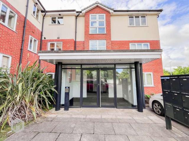 Flat for sale in Newtown, Salford