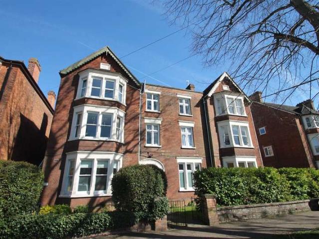 Flat for sale in Castle, Bedford