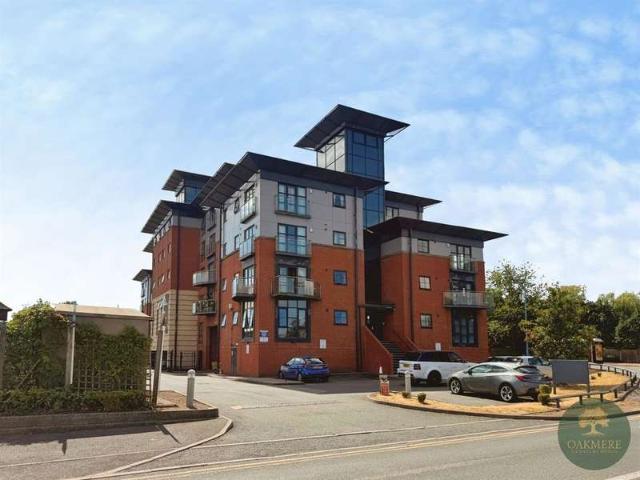 Flat for sale in Stone Cross, Wednesbury