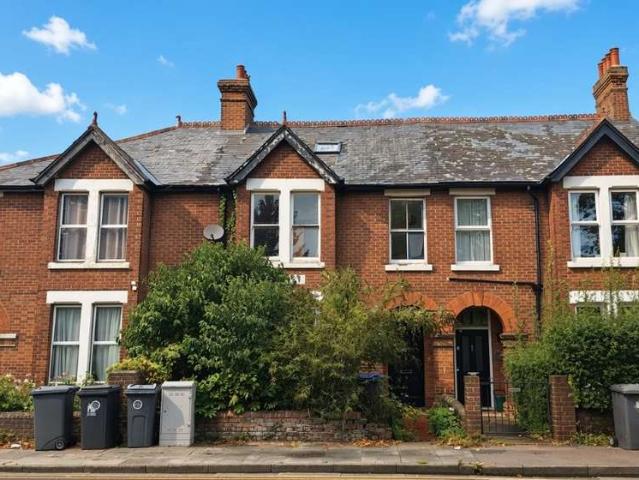 Flat for sale in Barracks, The Bridge