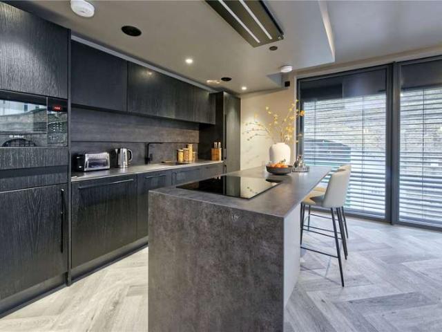 Flat for sale in Shoreditch, Greater London