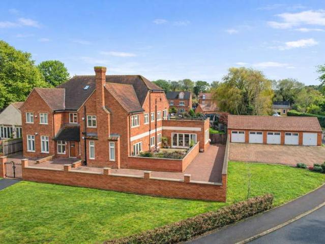 Apartment for sale in Deanshanger