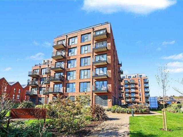 Flat for sale in East Bank, Norfolk
