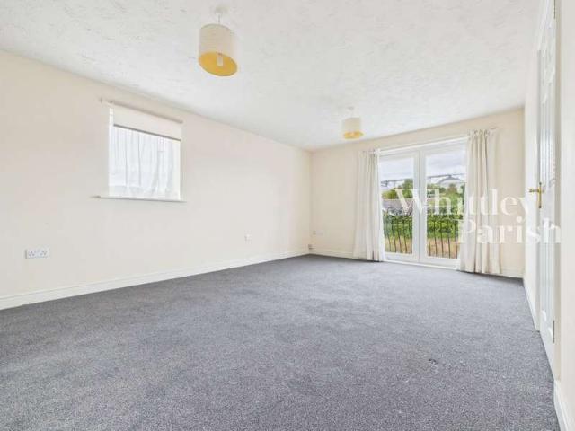 Flat for sale in Diss, South Norfolk
