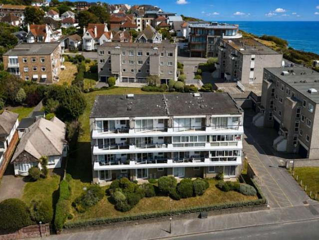 Flat for sale in Southbourne, Bournemouth