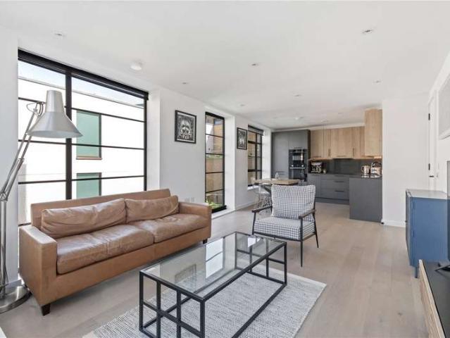 Flat for sale in Spitalfields, Whitechapel